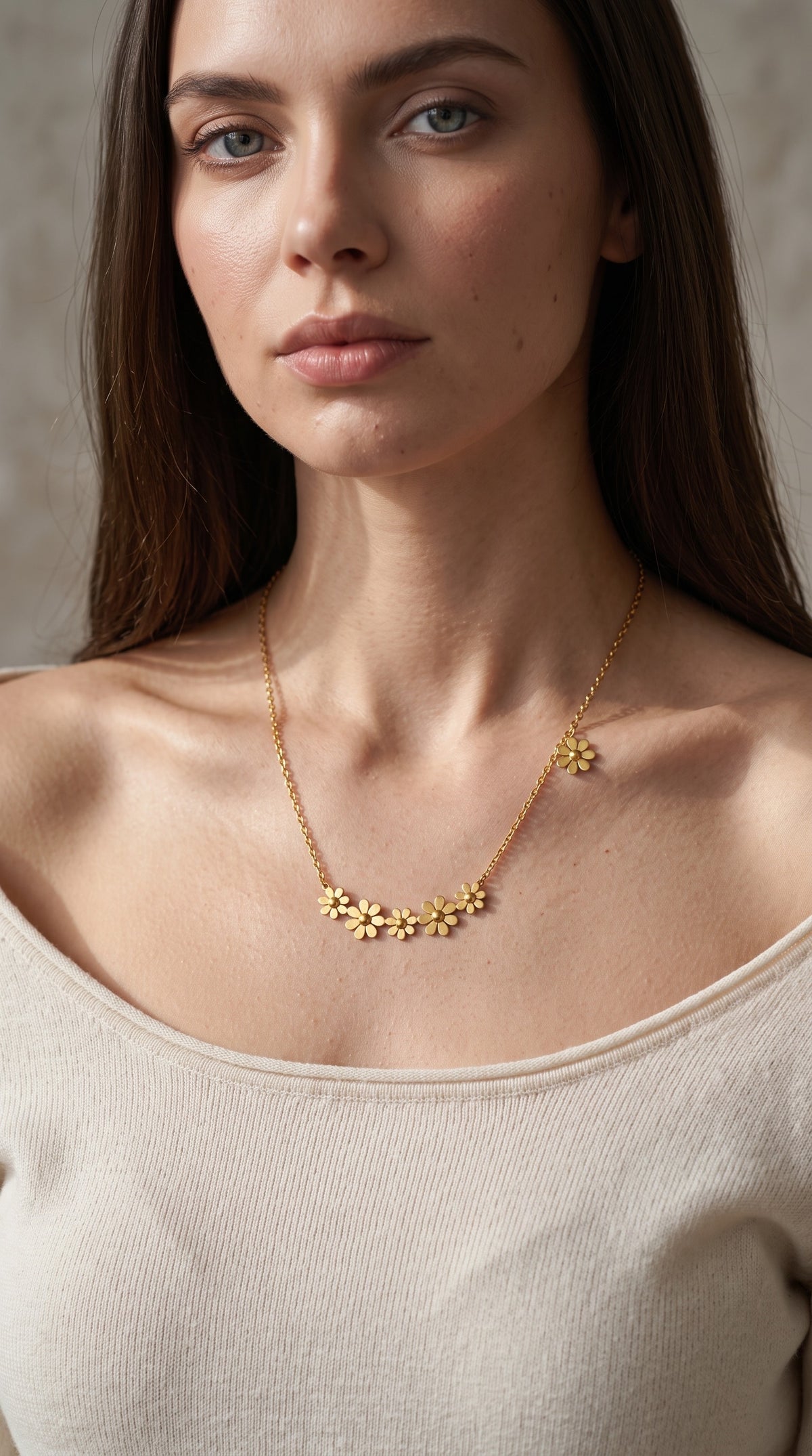 Flower Pendant Necklace