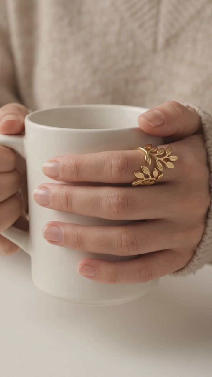 Geometric Open Adjustable Ring — 18K Gold Plated